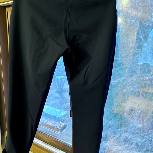 Lululemon On The Move Pant - Picture 5 of 7